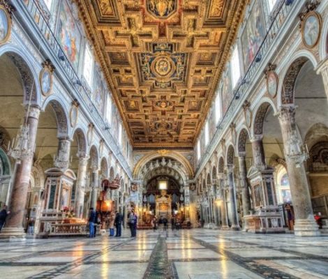 Santa Maria in Ara Coeli Kilisesi